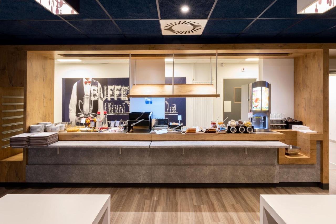 Ibis Budget Saint-Etienne Centre Gare Chateaucreux Exterior photo